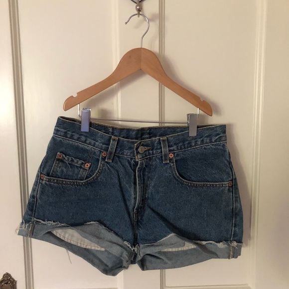 Vintage Levi’s Jean Shorts - Picture 2 of 4